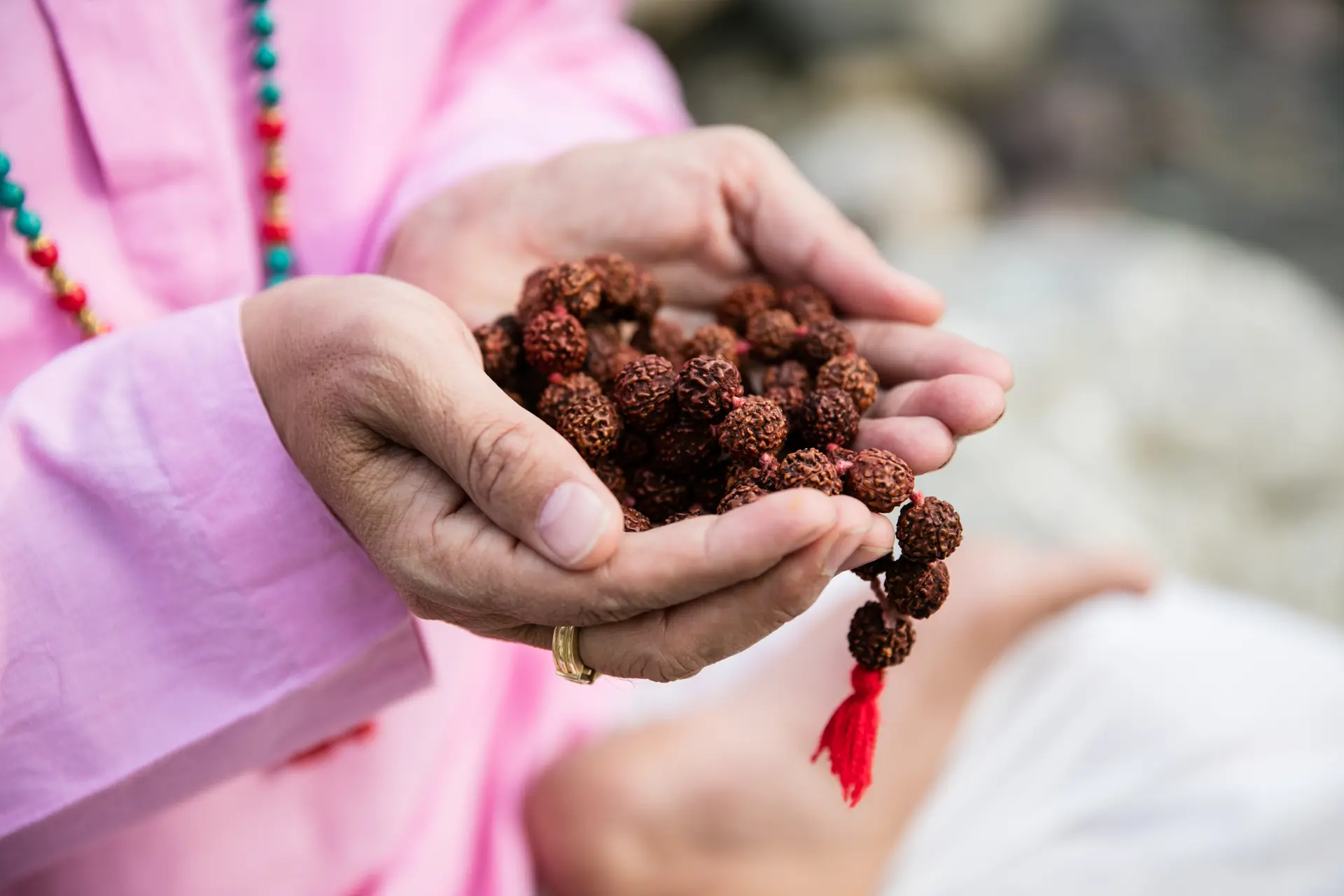 Akhanda Anand Prakash Yoga Retreats